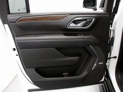 Certified 2021 Chevrolet Suburban High Country image 28