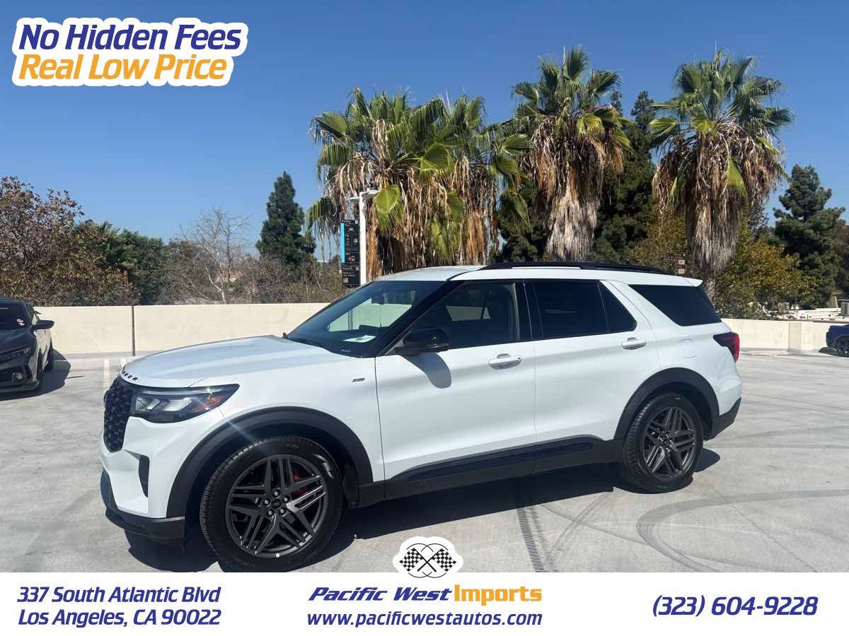 Used 2026 Ford Explorer ST-Line w/ ST-Line Street Pack RWD image 1