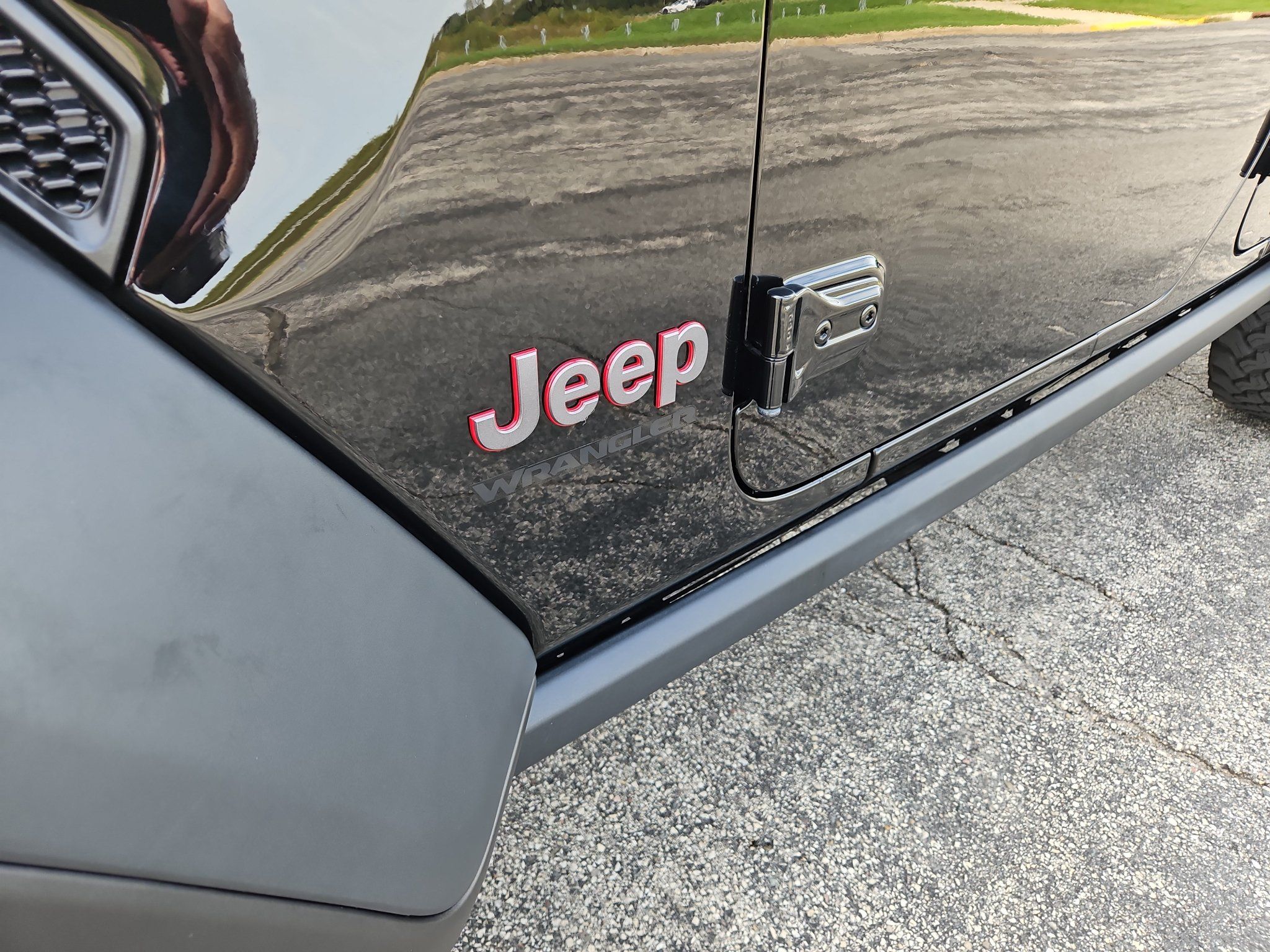 Used 2023 Jeep Wrangler Unlimited Rubicon w/ Dual Top Group AWD/4WD image 28