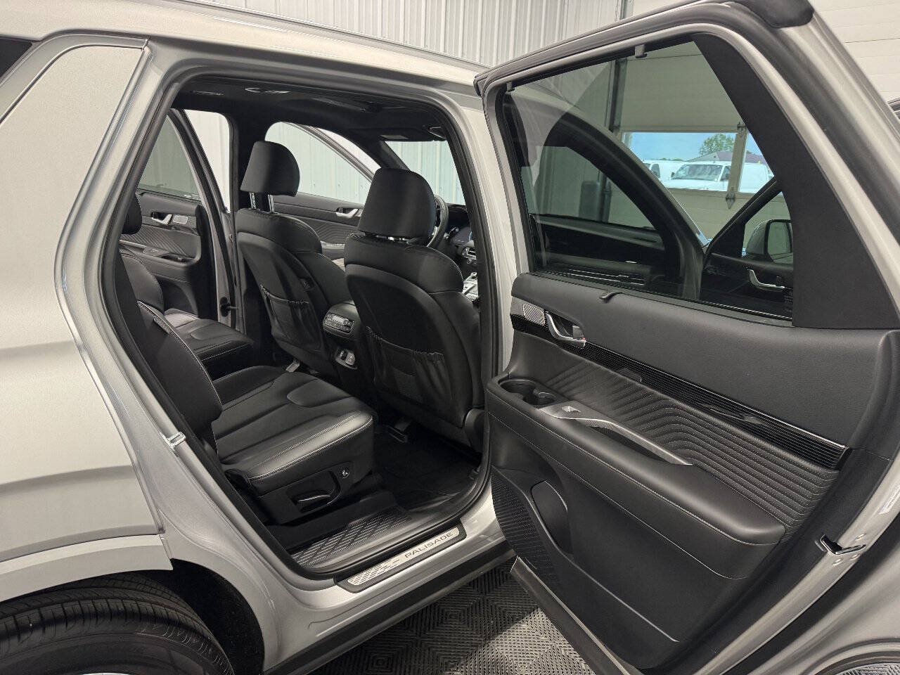 Used 2025 Hyundai Palisade Calligraphy AWD/4WD image 36
