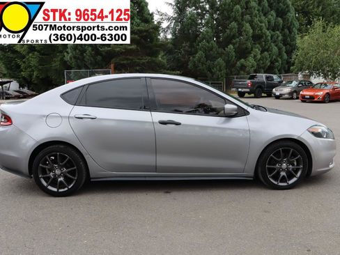 Used 2015 Dodge Dart SXT w/ Sun/Sound Group FWD image 5