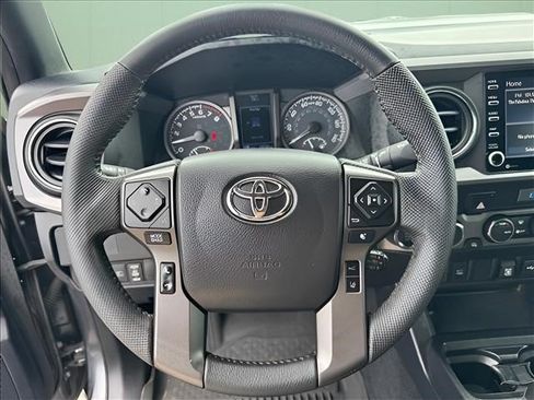 Used 2021 Toyota Tacoma TRD Sport AWD/4WD image 20