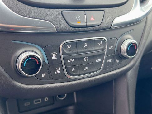 Certified 2024 Chevrolet Equinox LT image 18