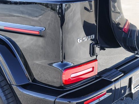 Used 2025 Mercedes-Benz G 550 image 11