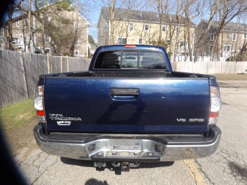 Used 2013 Toyota Tacoma 4x4 Access Cab V6 w/ SR5 Pkg image 4