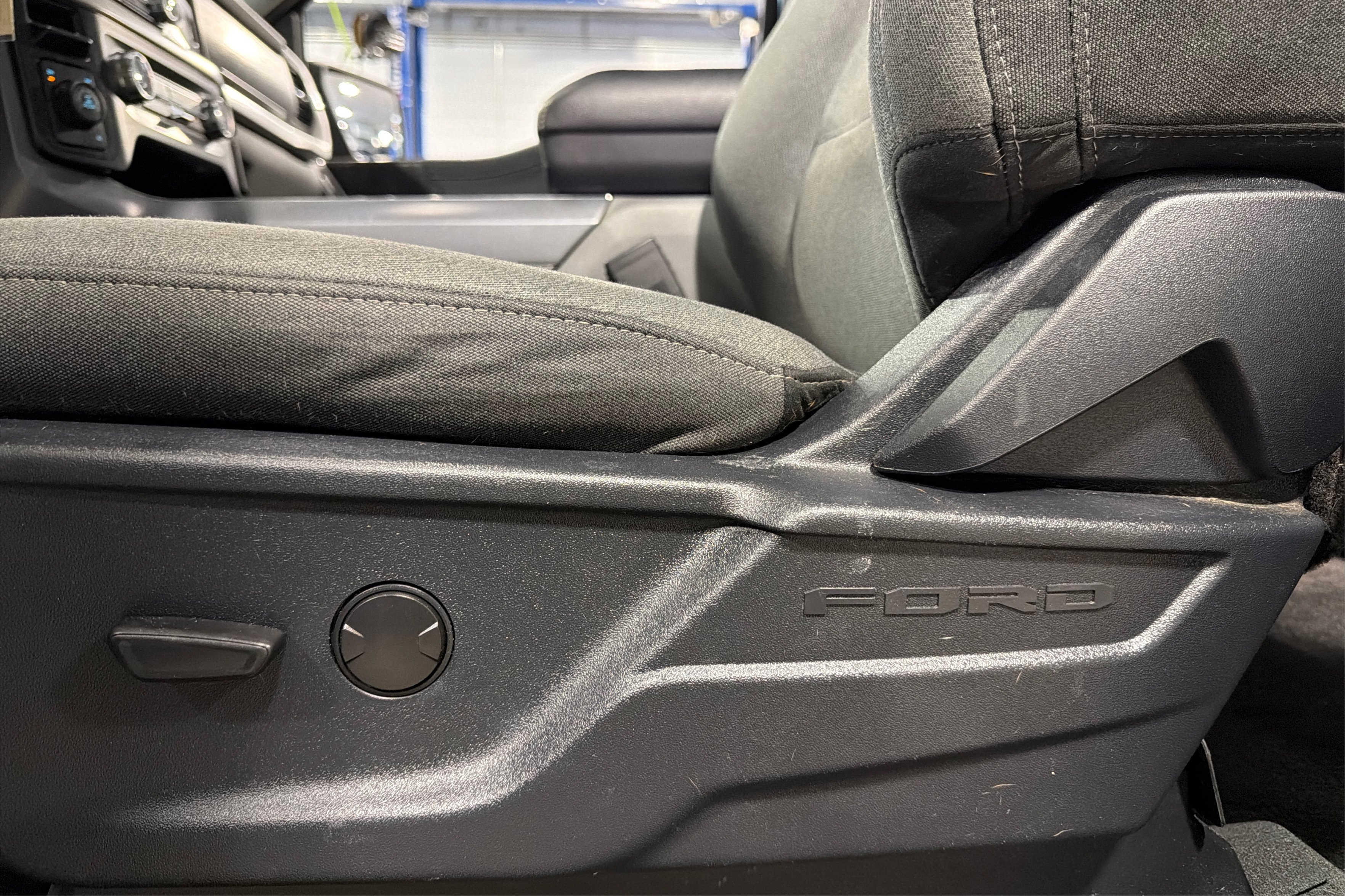 Used 2022 Ford F150 XLT w/ Equipment Group 301A Mid AWD/4WD image 19