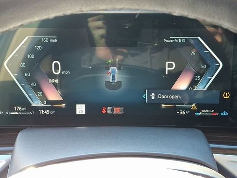 Certified 2024 BMW X7 xDrive40i w/ Premium Package image 24