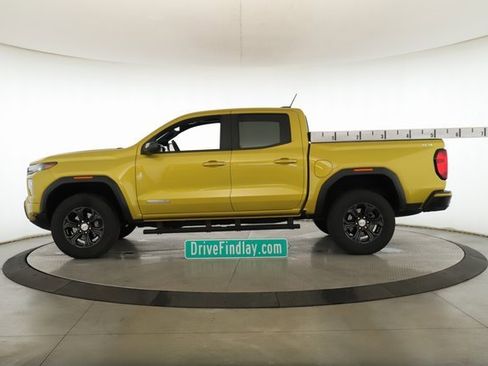 Used 2024 GMC Canyon Elevation w/ Convenience Package image 9