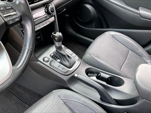 Used 2019 Hyundai Kona Limited image 17