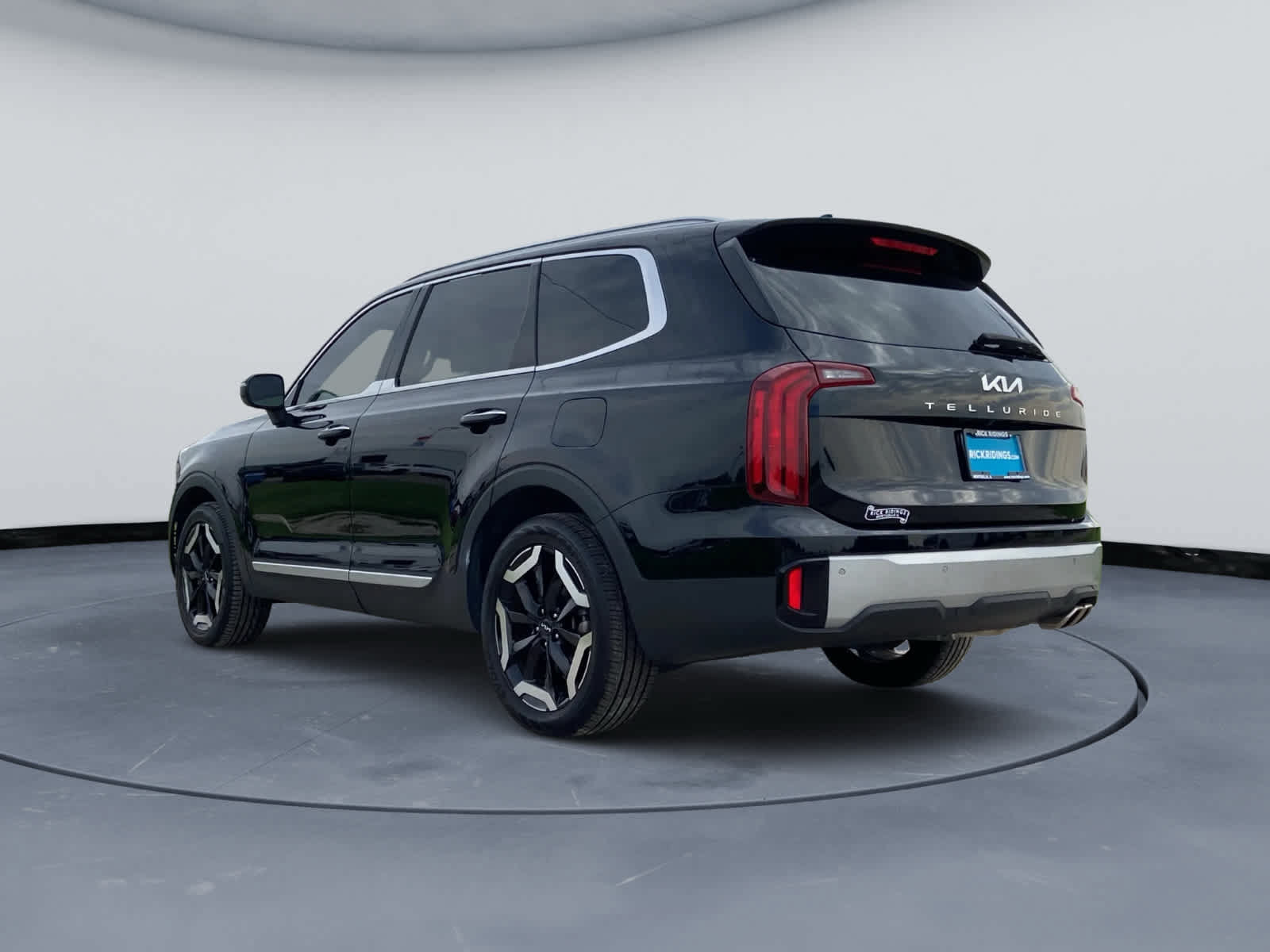 Used 2024 Kia Telluride S FWD image 10