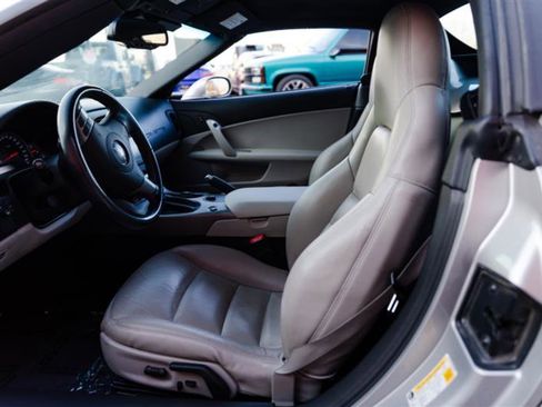 Used 2007 Chevrolet Corvette Convertible w/ Preferred Equipment Group image 19