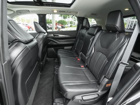 Used 2024 INFINITI QX60 Luxe image 32