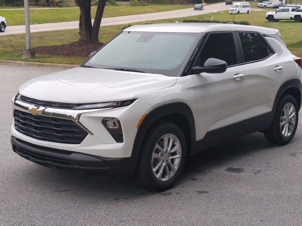 New 2026 Chevrolet TrailBlazer LS w/ LS Convenience Package FWD image 9
