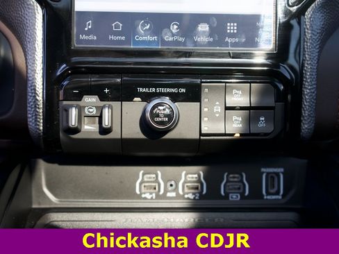 New 2025 RAM 1500 Limited w/ Trailer Tow Group image 15