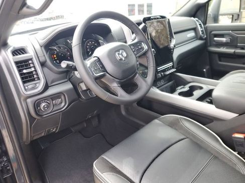 New 2026 RAM 2500 Laramie AWD/4WD image 17