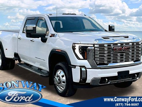 Used 2024 GMC Sierra 3500 Denali w/ Denali Reserve Package AWD/4WD image 1