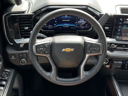 Used 2024 Chevrolet Silverado 2500 High Country AWD/4WD image 16