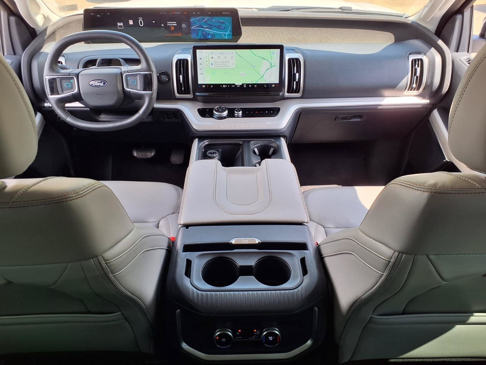 Certified 2025 Ford Expedition Active AWD/4WD image 14