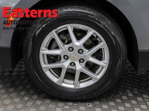 Used 2024 Chevrolet Equinox LT image 32