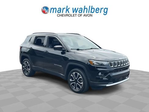 Used 2023 Jeep Compass Limited w/ Sun and Sound Group AWD/4WD image 2