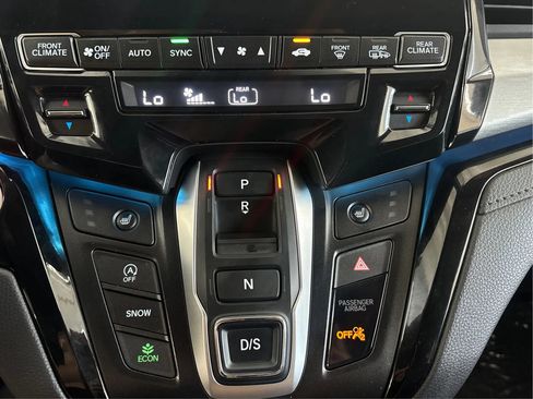 Used 2023 Honda Odyssey Touring image 37