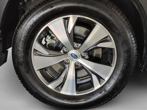 Used 2020 Subaru Ascent Premium w/ Convenience Package AWD/4WD image 23