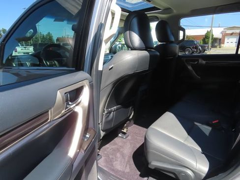Used 2015 Lexus GX 460 AWD/4WD image 20