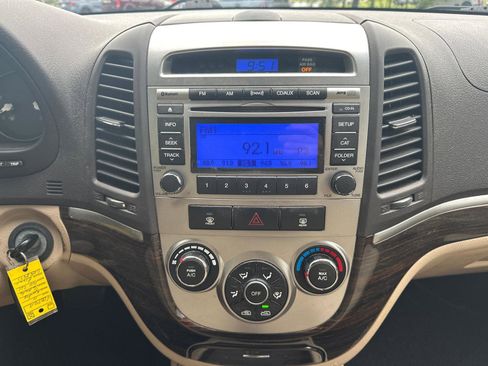 Used 2011 Hyundai Santa Fe GLS FWD image 10