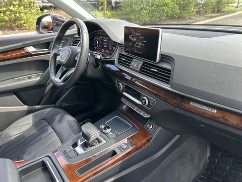 Used 2018 Audi Q5 2.0T Premium Plus AWD/4WD image 25