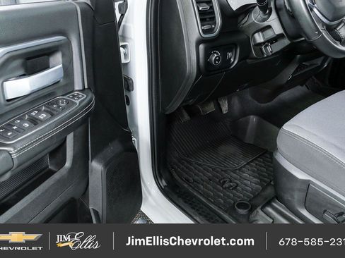 Used 2024 RAM 2500 Big Horn AWD/4WD image 7