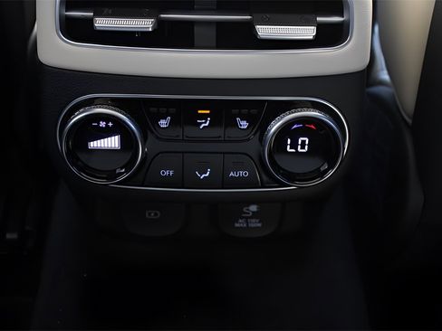 Used 2025 Genesis GV70 3.5T Sport w/ Sport Prestige Package image 12