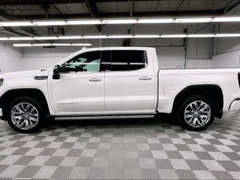 Used 2025 GMC Sierra 1500 Denali AWD/4WD image 14