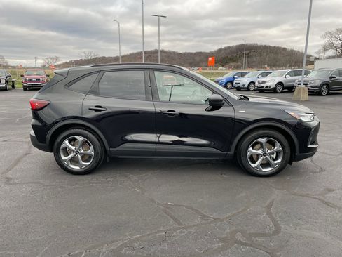 Used 2025 Ford Escape ST-Line w/ Equipment Group 301A image 8