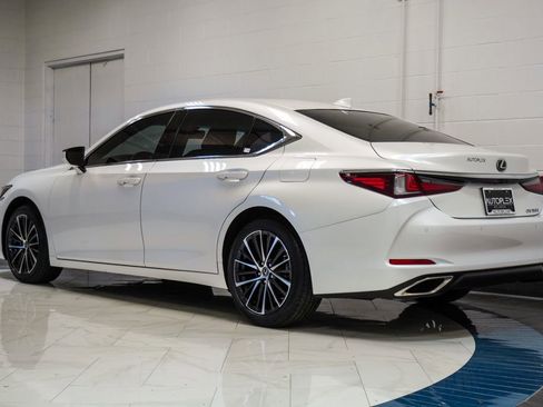 Used 2024 Lexus ES 350 w/ Premium Package FWD image 29