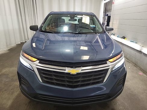 Used 2024 Chevrolet Equinox LS w/ Driver Confidence II Package FWD image 2