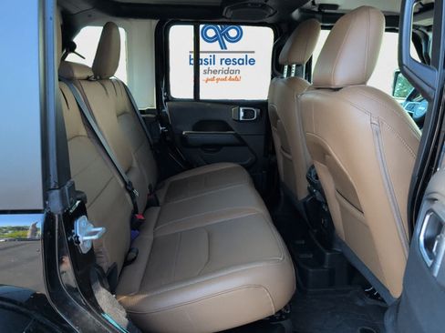 Used 2023 Jeep Wrangler Unlimited Sahara w/ Cold Weather Group AWD/4WD image 23