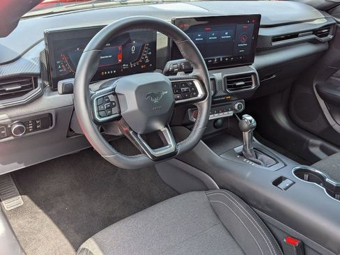 Used 2025 Ford Mustang GT RWD image 10