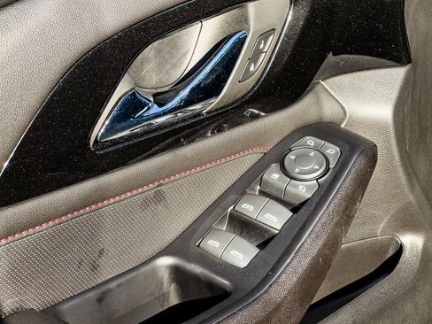 Used 2023 Chevrolet Traverse RS image 14