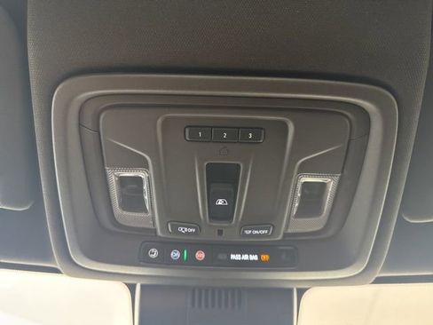 Used 2024 GMC Sierra 2500 Denali w/ Technology Package image 14