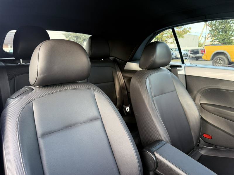 Used 2013 Volkswagen Beetle 2.5 FWD image 15
