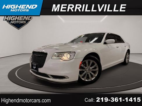 Used 2018 Chrysler 300 Touring image 1
