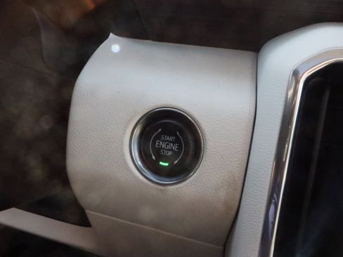 New 2025 GMC Acadia Denali w/ Super Cruise Package image 21