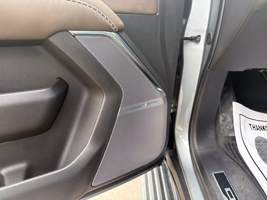 Used 2025 GMC Yukon Denali Ultimate w/ LPO, Floor Liner Package AWD/4WD image 31
