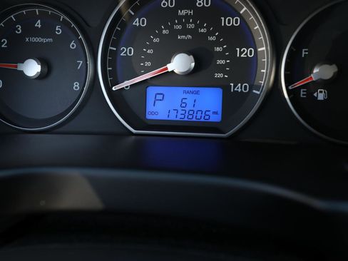 Used 2010 Hyundai Santa Fe GLS image 20