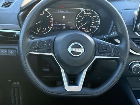 Certified 2024 Nissan Altima 2.5 SV image 8