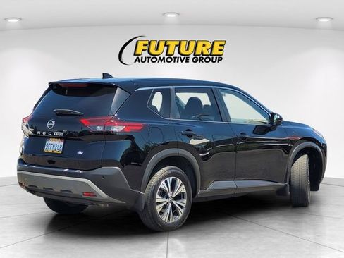 Certified 2023 Nissan Rogue SV FWD image 4