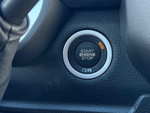 New 2026 RAM 3500 Laramie AWD/4WD image 17