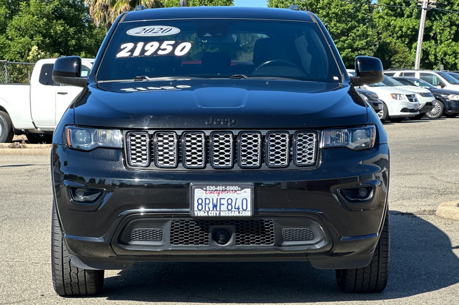 Used 2020 Jeep Grand Cherokee Altitude AWD/4WD image 11