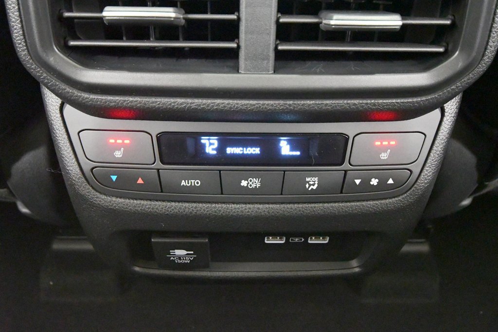 Used 2025 Honda Pilot Elite image 17