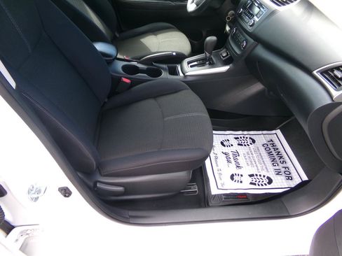 Used 2017 Nissan Sentra S FWD image 23